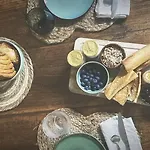 Maison La Folie Douce Bed & Breakfast