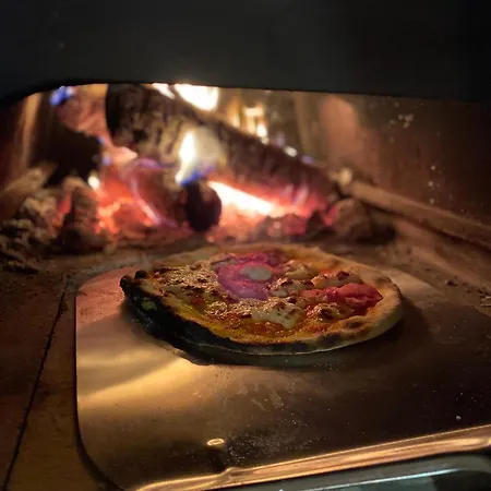 Maison La Folie Douce Bed & Breakfast