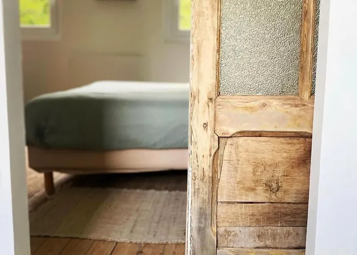 Maison La Folie Douce Couette-café 3*