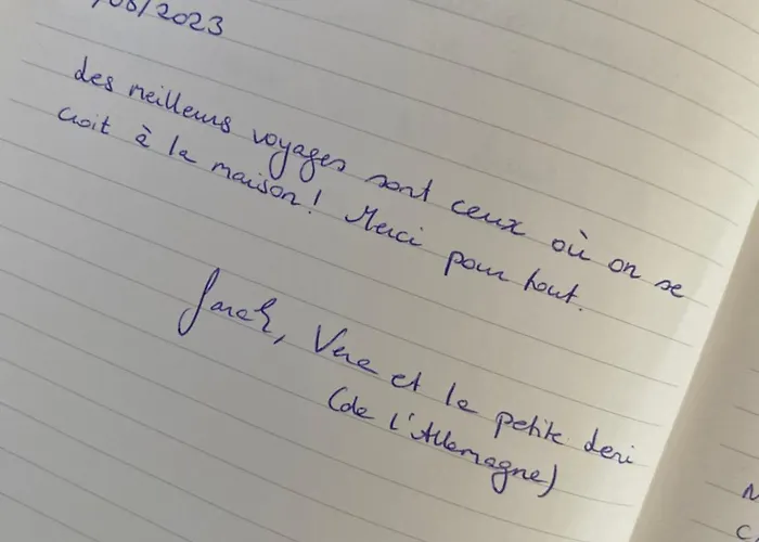 Couette-café Maison La Folie Douce 3*